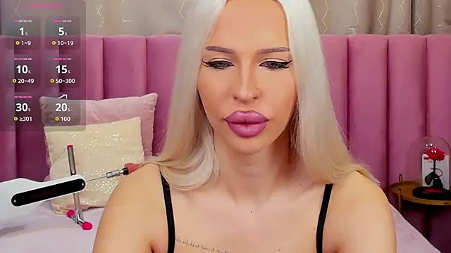 KailaCrystall online show from 11.17.25