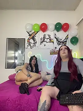 Agattha22 online show from 11.30.25