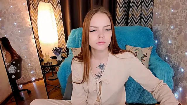 Snapshot of MelissaBell_ chatting on 12.05.25 MelissaBell online show from 12.05.25