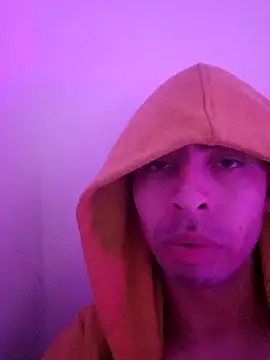 mateocastro20 online show from 10.19.25