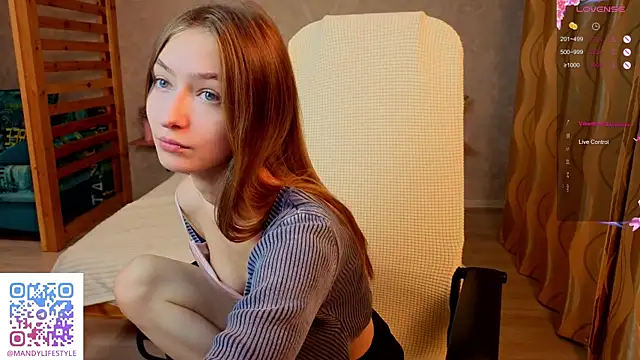 Snapshot of Candy_Mandyy chatting on 11.21.25 Candy Mandyy online show from 11.21.25