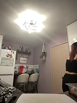 Snapshot of YourFrenchFeliciexo chatting on 10.27.25 YourFrenchFeliciexo online show from 10.27.25