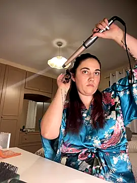 Snapshot of YourFrenchFeliciexo chatting on 10.31.25 YourFrenchFeliciexo online show from 10.31.25