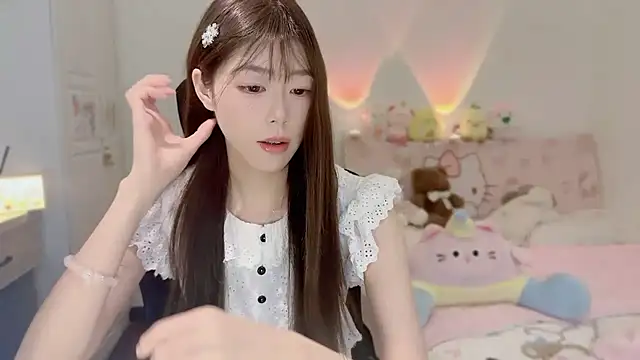 Onecutelittle online show from 11.01.25