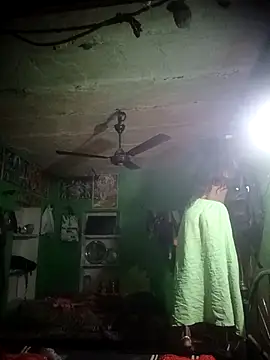 Snapshot of NEXIQRAN chatting on 12.02.25 NEXIQRAN online show from 12.02.25