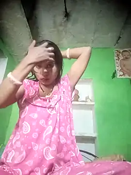 Snapshot of NEXIQRAN chatting on 12.14.25 NEXIQRAN online show from 12.14.25