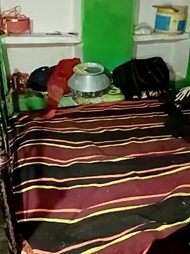 Snapshot of NEXIQRAN chatting on 12.18.25 NEXIQRAN online show from 12.18.25