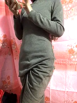 Snapshot of Kylie_beem chatting on 12.14.25 Kylie beem online show from 12.14.25