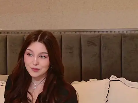 Snapshot of _Tessa_May_ chatting on 01.09.26 Tessa May online show from 01.09.26