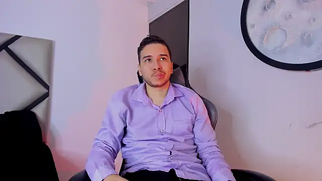 Snapshot of mike_257 chatting on 10.23.25 mike 257 online show from 10.23.25