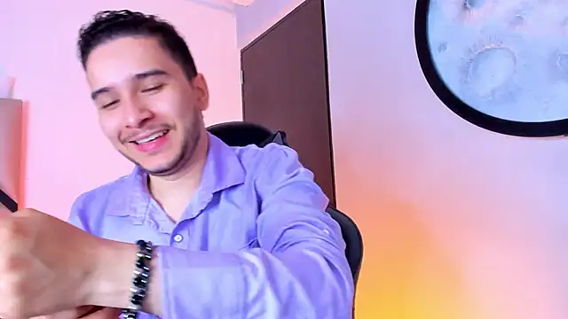 Snapshot of mike_257 chatting on 11.14.25 mike 257 online show from 11.14.25