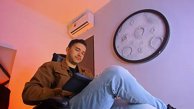 Snapshot of mike_257 chatting on 01.12.26 mike 257 online show from 01.12.26