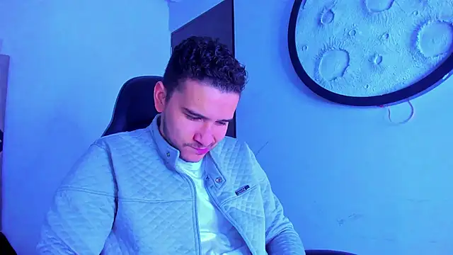 Snapshot of mike_257 chatting on 02.08.26 mike 257 online show from 02.08.26