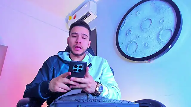 Snapshot of mike_257 chatting on 02.21.26 mike 257 online show from 02.21.26