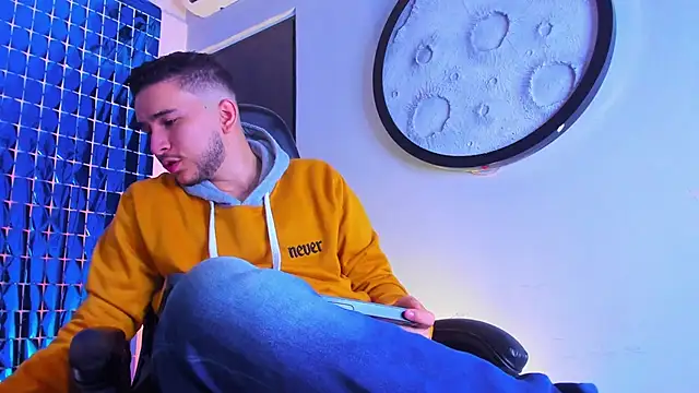 Snapshot of mike_257 chatting on 02.28.26 mike 257 online show from 02.28.26