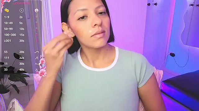 Aria Russo online show from 03.20.26