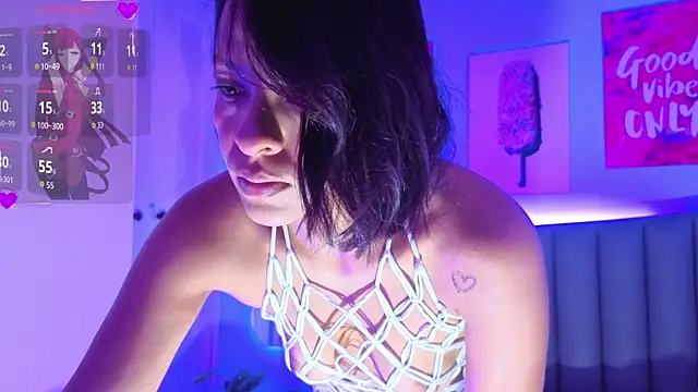 Aria Russo online show from 04.04.26