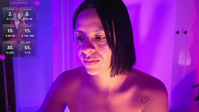 Aria Russo online show from 04.12.26