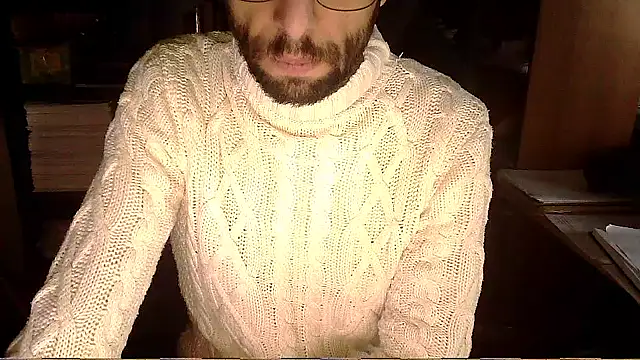 Snapshot of topg84 chatting on 10.28.25 topg84 online show from 10.28.25