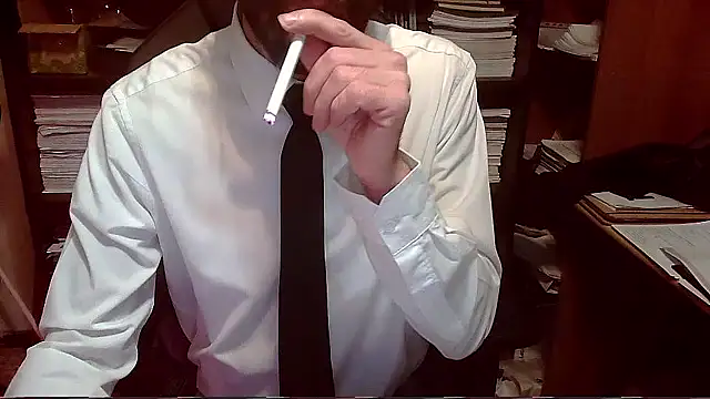 Snapshot of topg84 chatting on 10.29.25 topg84 online show from 10.29.25