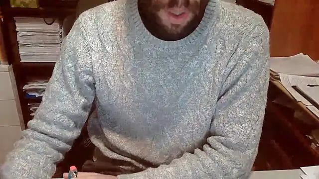 Snapshot of topg84 chatting on 10.31.25 topg84 online show from 10.31.25