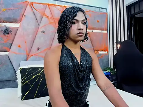 Asshley Clarkk online show from 10.21.25
