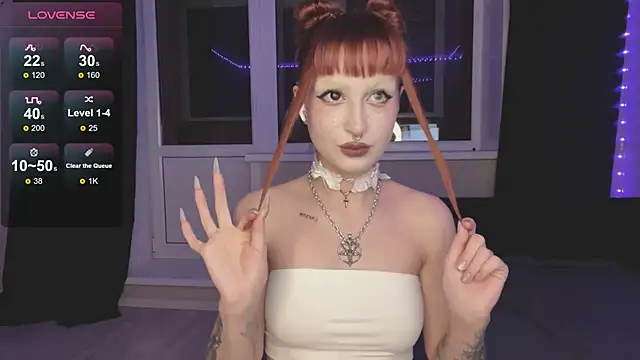 Snapshot of Sunnycindy_luv chatting on 10.29.25 Sunnycindy luv online show from 10.29.25