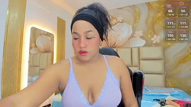 NahomiWalker  online show from 03.12.26