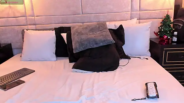 SantiOlsen online show from 12.05.25