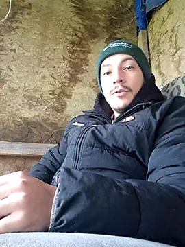 bbyxklaus online show from 11.22.25