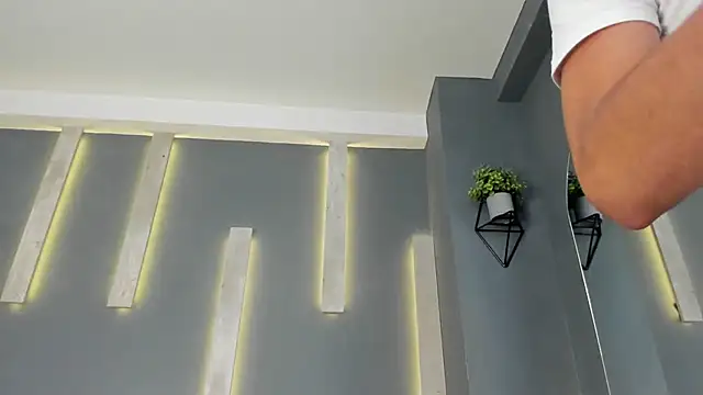 ArohomLester online show from 11.30.25