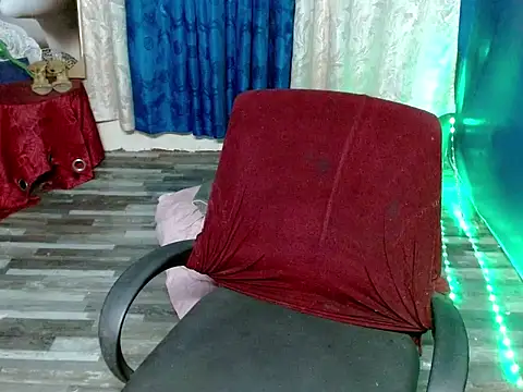 pretty petite asian143 online show from 04.06.26