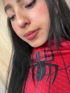 Snapshot of kitty_oficiall chatting on 10.31.25 kitty oficiall online show from 10.31.25