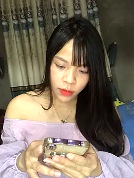 Snapshot of Duck_dona chatting on 11.09.25 Duck dona online show from 11.09.25