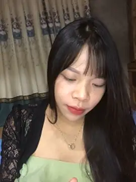 Snapshot of Duck_dona chatting on 11.13.25 Duck dona online show from 11.13.25