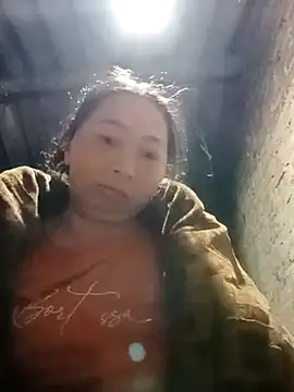 Snapshot of suka-bibi chatting on 11.21.25 suka-bibi online show from 11.21.25