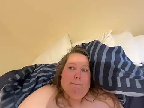 Scarletcum22 online show from 04.15.26