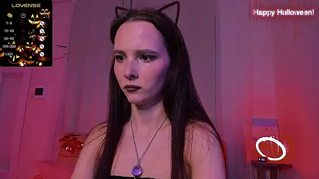 Megan Devil  online show from 10.20.25