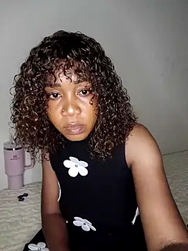 Snapshot of sexy-portable chatting on 10.26.25 sexy-portable online show from 10.26.25