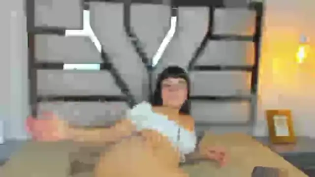 Snapshot of Mindy_Star_ chatting on 11.04.25 Mindy Star online show from 11.04.25