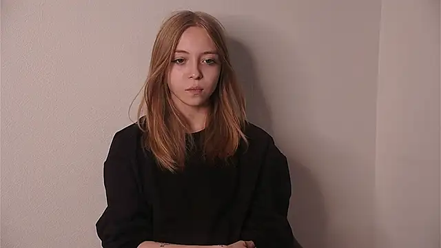 RenettaPujol online show from 10.20.25