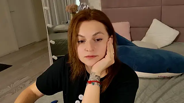 KirraMoss online show from 07.11.26