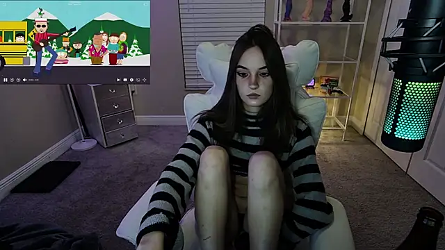 AngieFae  online show from 04.27.26