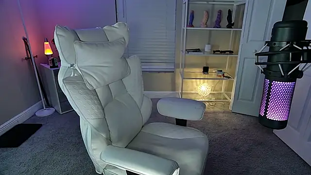 AngieFae  online show from 05.11.26