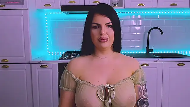 RheaLynn online show from 03.31.26