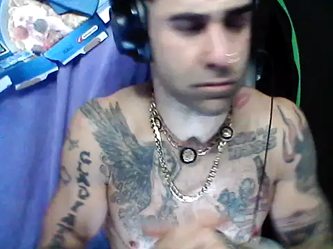 Snapshot of alphacloudGod chatting on 02.25.26 alphacloudGod online show from 02.25.26