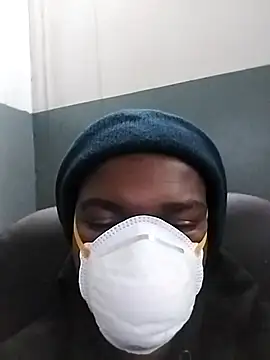 loVbRo1 online show from 11.02.25