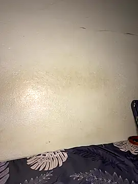 Snapshot of Winny-sexy chatting on 10.23.25 Winny-sexy online show from 10.23.25