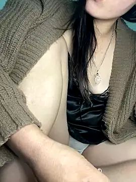 Snapshot of Winny-sexy chatting on 11.21.25 Winny-sexy online show from 11.21.25