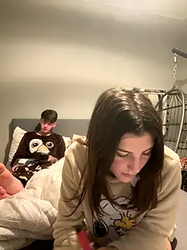 Snapshot of Brunnettebabe007 chatting on 11.26.25 Brunnettebabe007 online show from 11.26.25